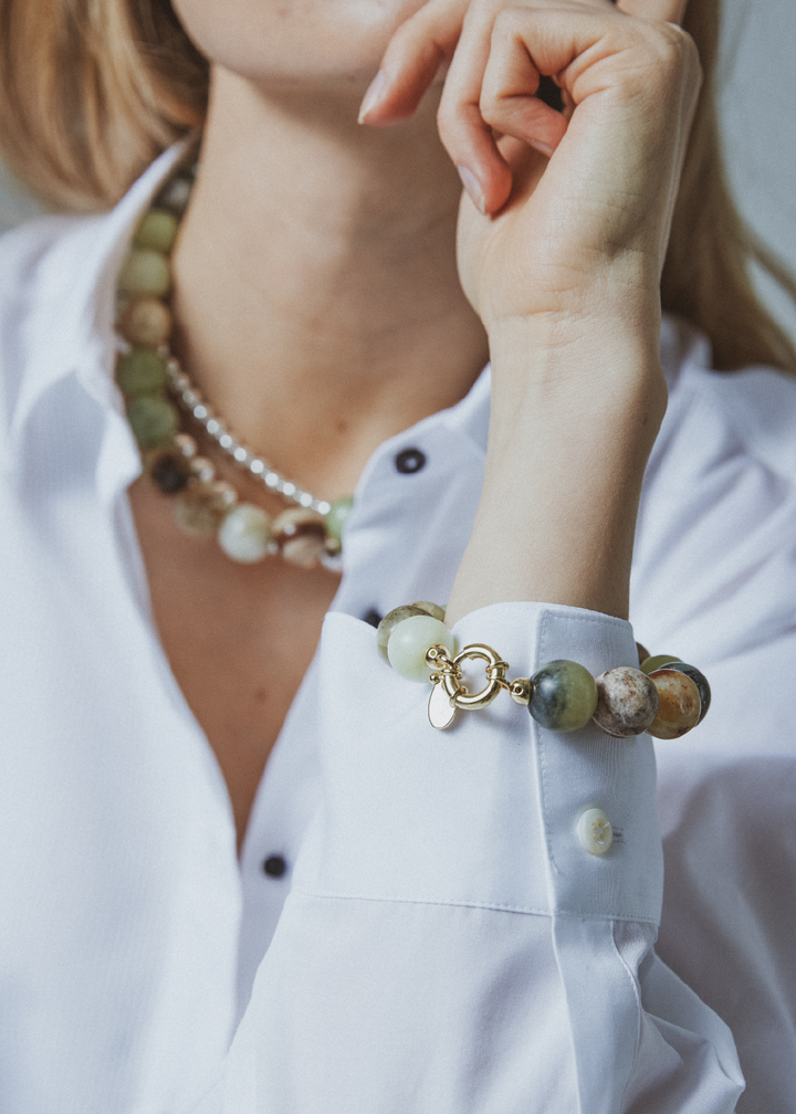 Flower jade bracelet 16mm