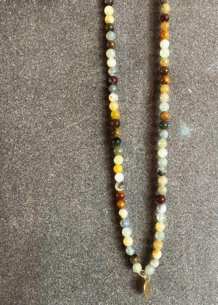 Flower jade necklace 6mm