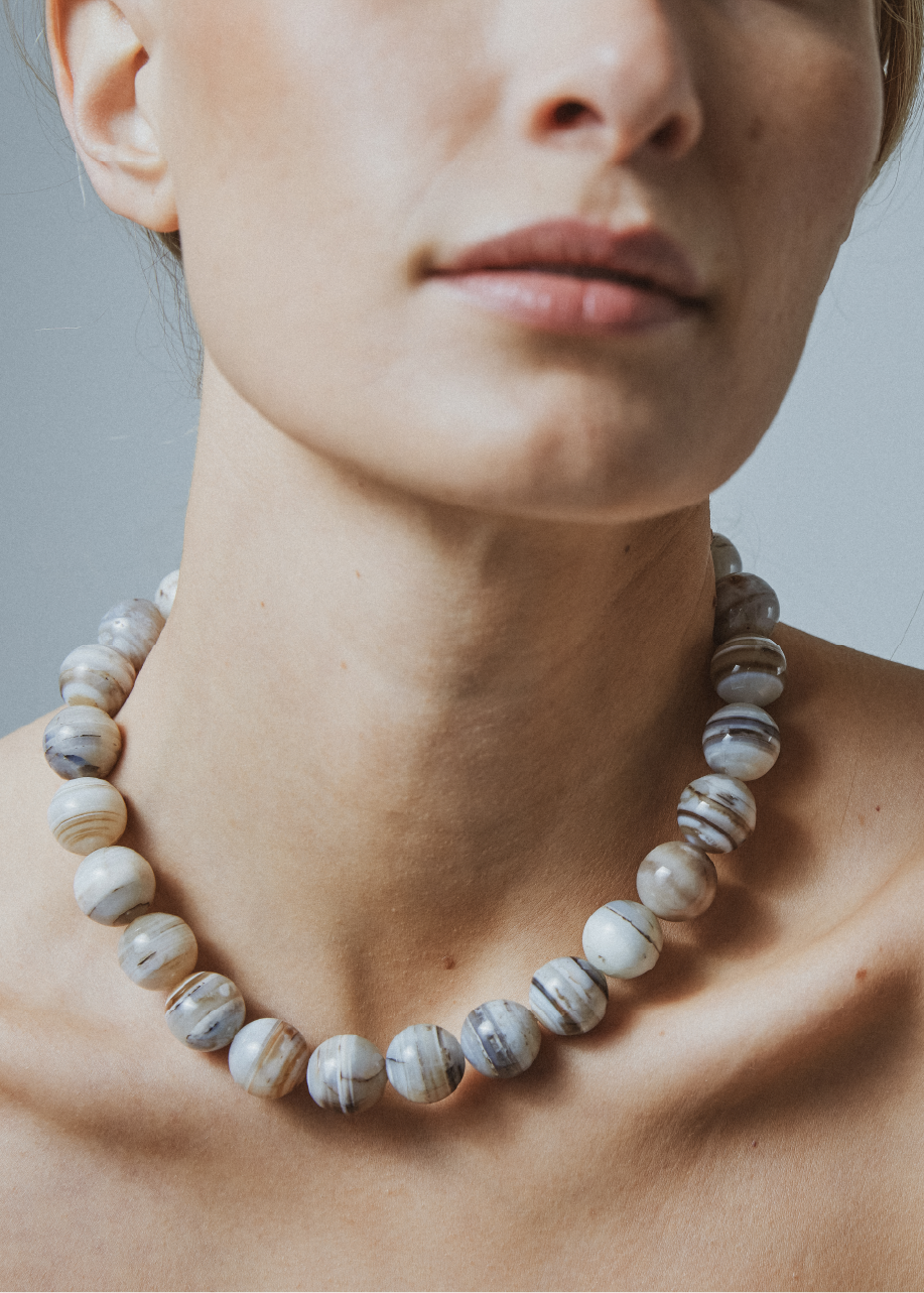 White striped agate necklace 16mm